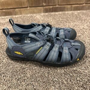 Keen Waterproof Water Shoes Hiking Sport Sandals Blue Size 7 Excellent Condition